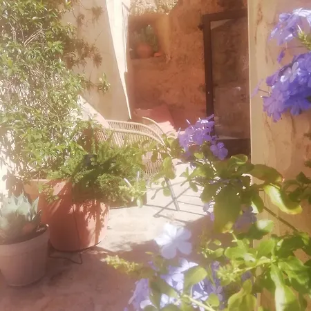 A Torra Lägenhet Ville-di-Paraso